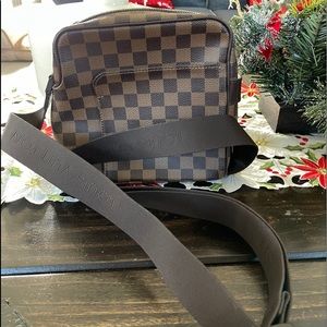 💕Damier Ebene Olav Pm💕